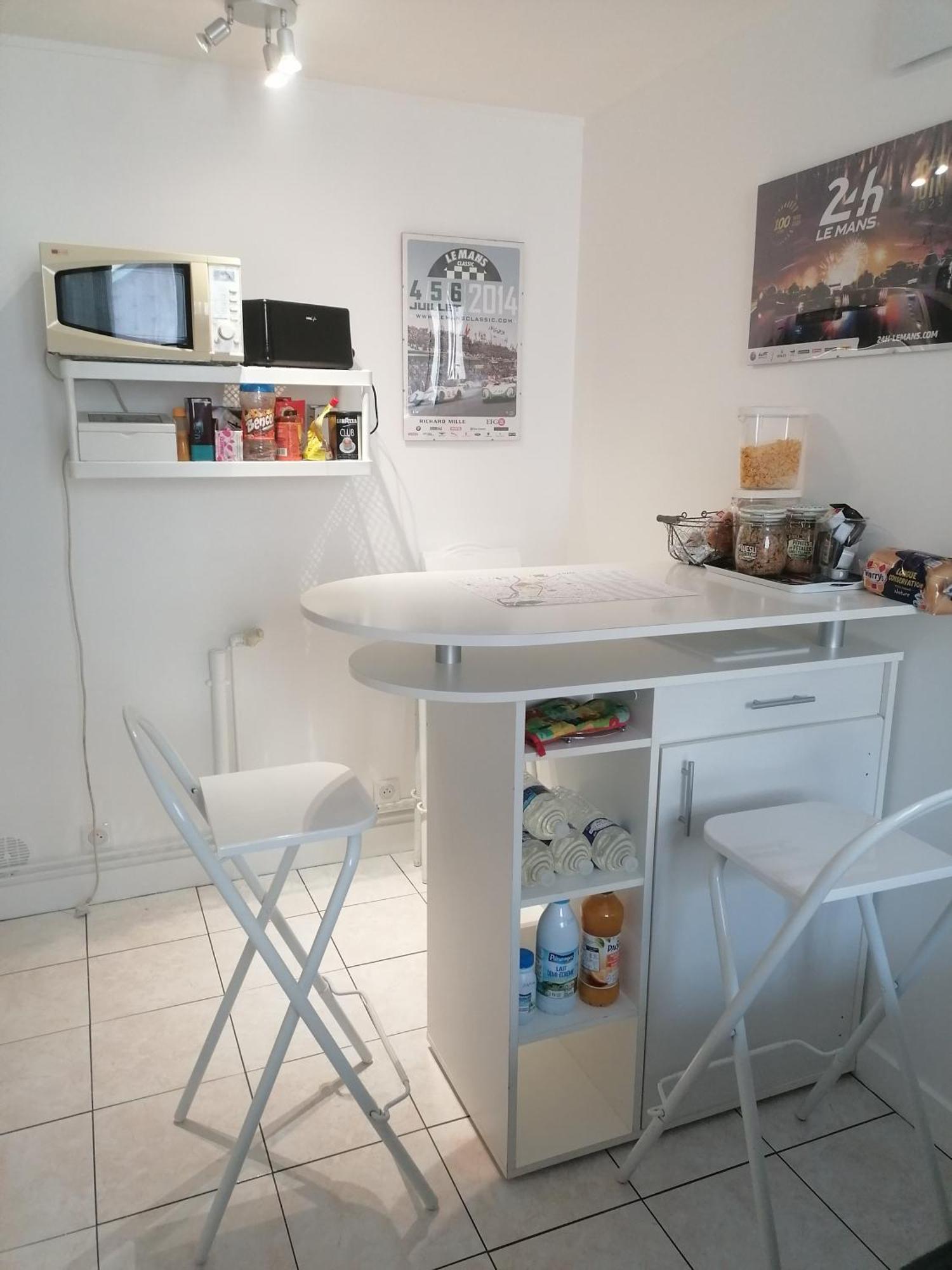 לה מאנש Le Petit Chalet -Appartement Proche De La Vieille Ville , Du Centre Ville Et Du Tram- Petit Dejeuner Offert מראה חיצוני תמונה