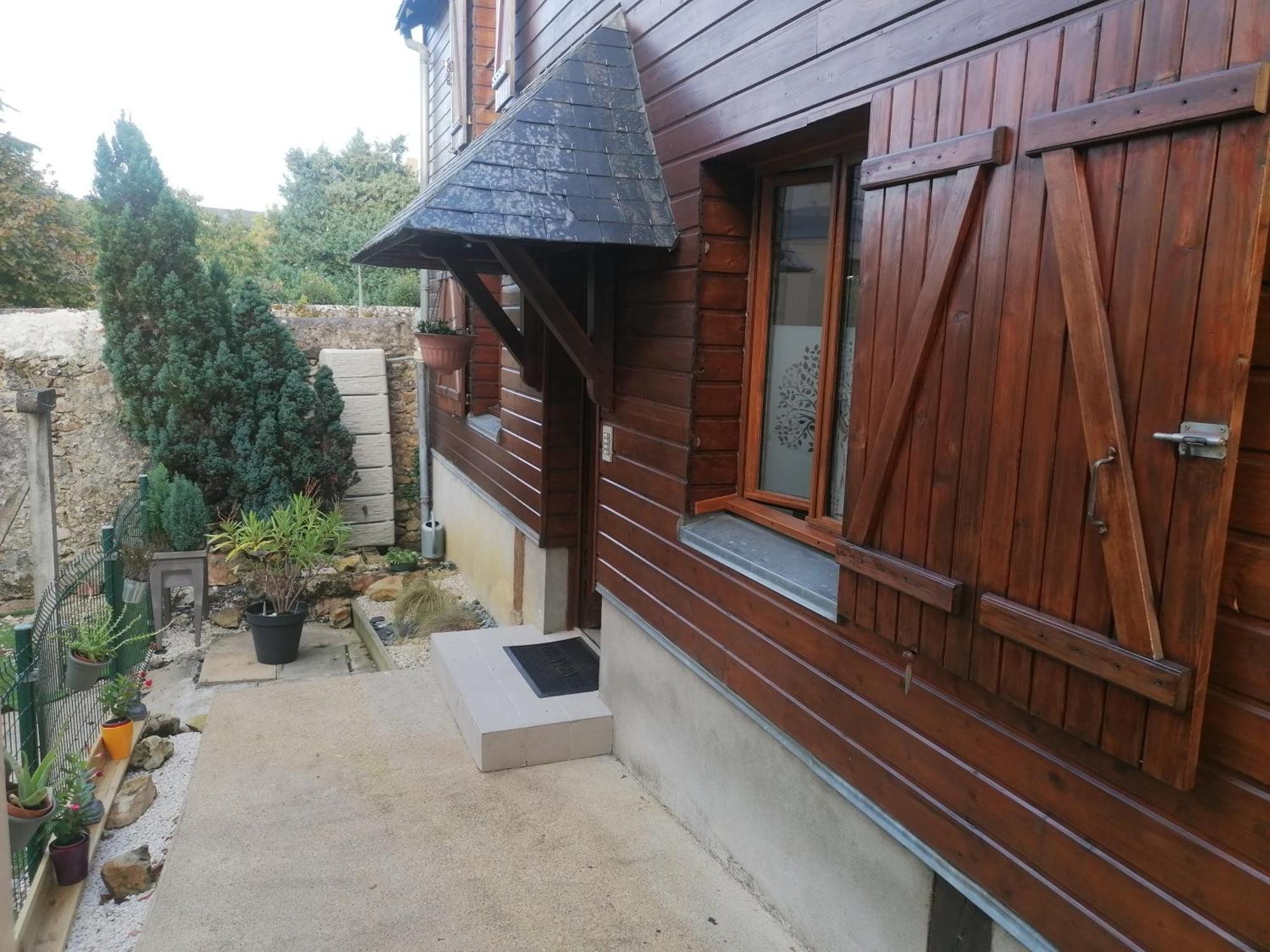 לה מאנש Le Petit Chalet -Appartement Proche De La Vieille Ville , Du Centre Ville Et Du Tram- Petit Dejeuner Offert מראה חיצוני תמונה